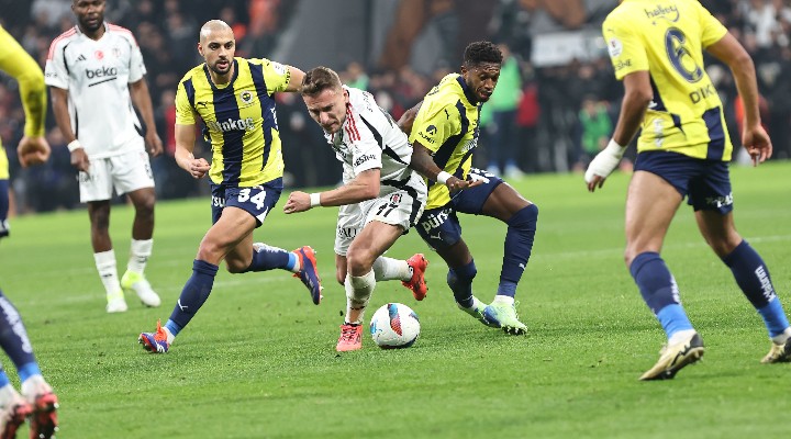 Beşiktaş derbide Fenerbahçe yi devirdi!