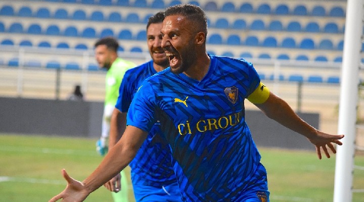 Bucaspor 1928 i Yasin Öztekin sırtlıyor