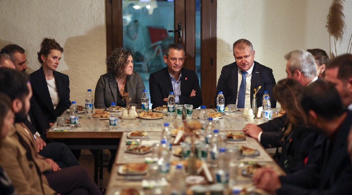 CHP lideri Özel den İzmir de taziye ziyaretleri