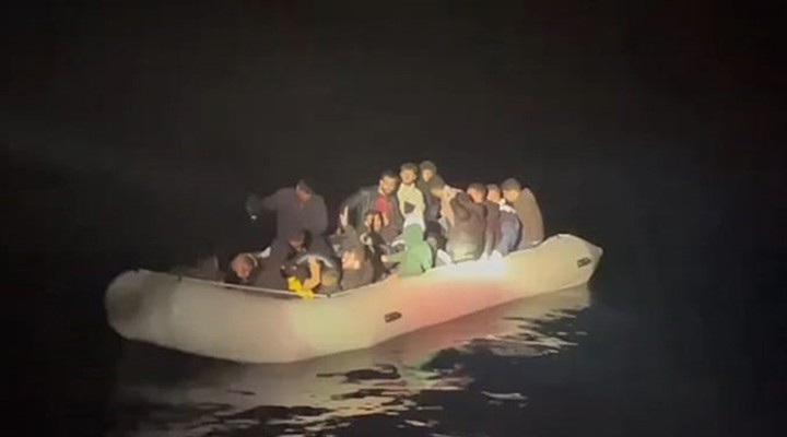 İzmir de 37 kaçak göçmen kurtarıldı