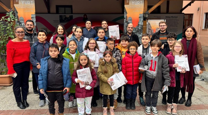 İzmir’in tarihini sergiler, atölyeler ve öykülerle öğreniyorlar