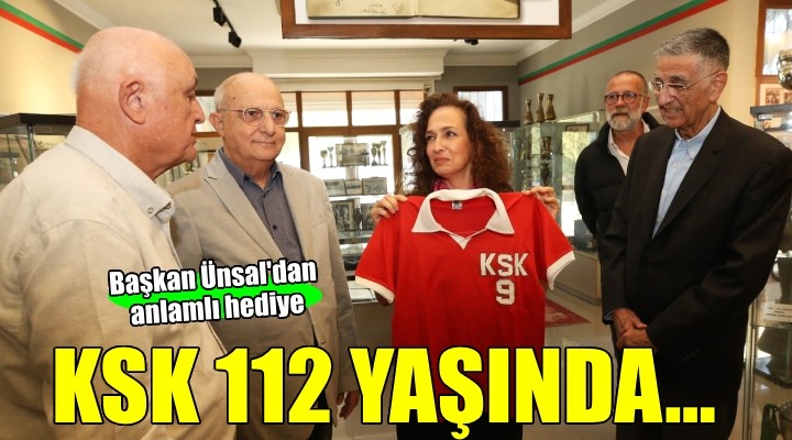 Karşıyaka 112 yaşında... Başkan Ünsal dan anlamlı hediye!