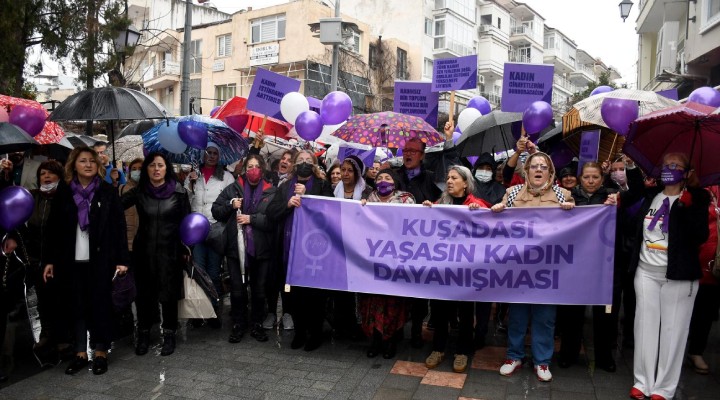 Kuşadalı kadınlar omuz omuza 8 Mart a hazırlanıyor