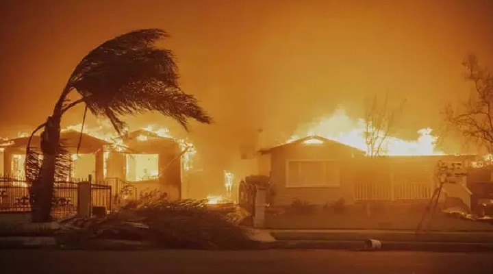 Los Angeles taki yangında can kaybı artıyor