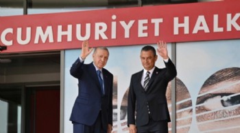 Erdoğan’dan Özel’e Kıbrıs daveti!