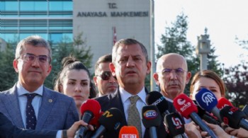 Özgür Özel'den Dervişoğlu'na vekil transferi yanıtı... 'Canı sağ olsun'